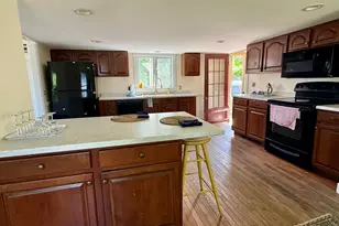 111 E Main St, Vinalhaven, ME 04863 - Photo 4