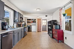 60 6th St, Bangor, ME 04401 - Photo 10