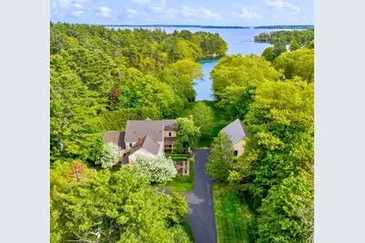 127 Foreside Road, Falmouth, ME 04105 - Photo 1