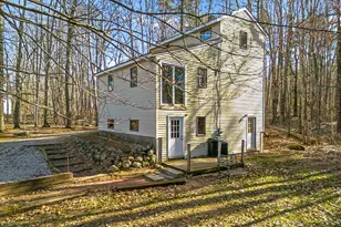 6 Lookout Ln, Raymond, ME 04071 - Photo 2