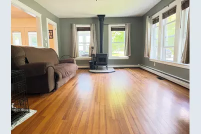930 Main Street, Monmouth, ME 04259 - Photo 22