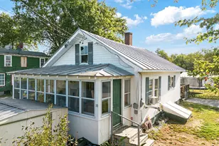 19 Summer St, Madison, ME 04950 - Photo 2