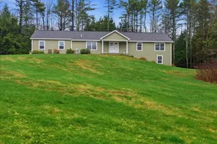 13 Bowdoin Dr, Lewiston, ME 04240 - Photo 1