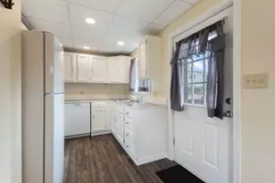 7 Garfield St, Saco, ME 04072 - Photo 10
