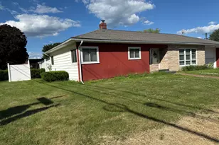 2 Nancy St, Lewiston, ME 04240 - Photo 2