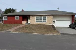 2 Nancy St, Lewiston, ME 04240 - Photo 2