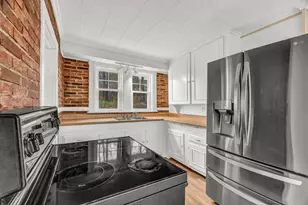 22 Parker St, Bangor, ME 04401 - Photo 12