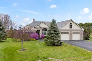 20 Cortland Ave, Turner, ME 04282 - Photo 1