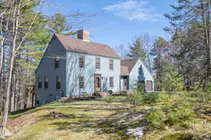 135 Fairwind Ln, Yarmouth, ME 04096 - Photo 2