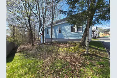 18 Boynton Street, Bangor, ME 04401 - Photo 2