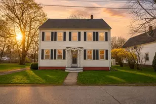 21 Georges St, Thomaston, ME 04861 - Photo 1