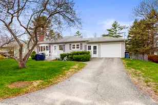 10 Riley St, Lewiston, ME 04240 - Photo 4