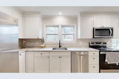 10 Riley Street, Lewiston, ME 04240 - Photo 6