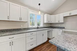 24 Mayberry Lndg, Naples, ME 04055 - Photo 6