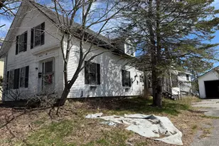 48 Fremont St, Machias, ME 04654 - Photo 2