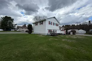 43 Elm St, East Millinocket, ME 04430 - Photo 8