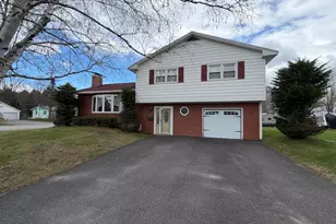 43 Elm St, East Millinocket, ME 04430 - Photo 10