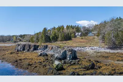 391 Main Road, Islesboro, ME 04848 - Photo 14