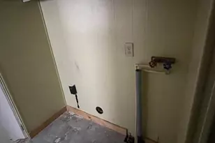 110 Mountain St, Camden, ME 04843 - Photo 8