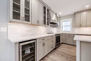21 Fairway Commons Dr, Gorham, ME 04038 - Photo 6