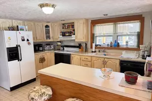 460 E Van Buren Cove Rd, Van Buren, ME 04785 - Photo 16
