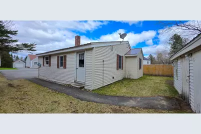 29 Elizabeth Street, Presque Isle, ME 04769 - Photo 4