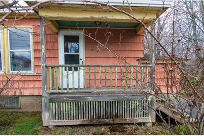 27 Reservoir Avenue, Lewiston, ME 04240 - Photo 6
