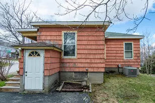 27 Reservoir Ave, Lewiston, ME 04240 - Photo 12