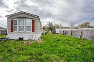 19 Winn St, Lewiston, ME 04240 - Photo 28