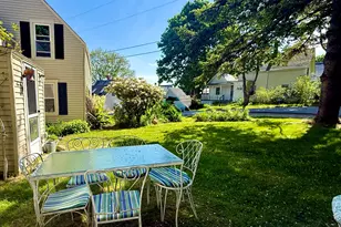 7 Mountain St, Vinalhaven, ME 04863 - Photo 2