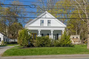18 Waldo Ave, Belfast, ME 04915 - Photo 2