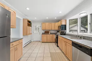 294 Mitchell Rd, Cape Elizabeth, ME 04107 - Photo 10