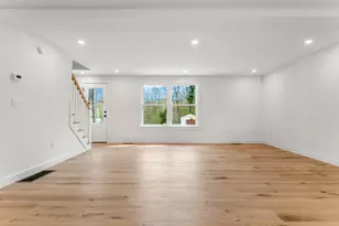 256 Berwick Rd, Ogunquit, ME 03907 - Photo 8