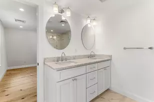 256 Berwick Rd, Ogunquit, ME 03907 - Photo 20