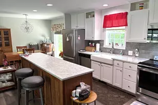 82 Country Wy, North Berwick, ME 03906 - Photo 4