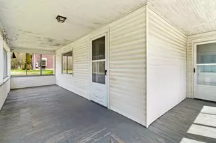 63 Old Rockland St, Rockport, ME 04856 - Photo 18