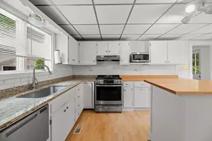 56 Lincoln Ave, Gardiner, ME 04345 - Photo 2