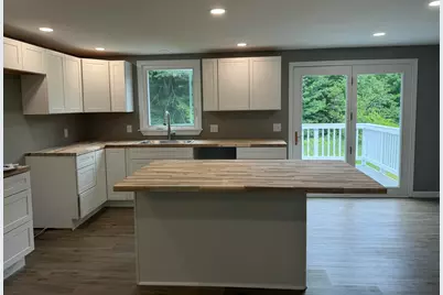866 S Strong Road, Strong, ME 04983 - Photo 6