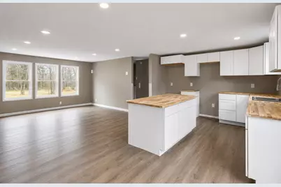 866 S Strong Road, Strong, ME 04983 - Photo 8