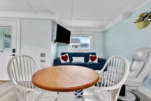7 Bay Ave, Old Orchard Beach, ME 04064 - Photo 8
