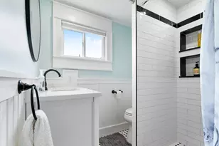 7 Bay Ave, Old Orchard Beach, ME 04064 - Photo 10