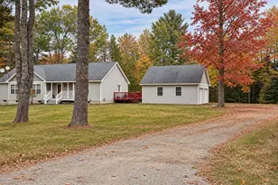 25 Kennel Brk Dr, Lamoine, ME 04605 - Photo 2