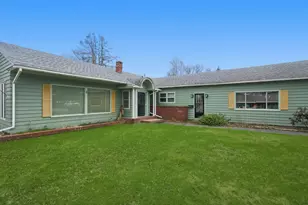 19 MacArthur Ave, Caribou, ME 04736 - Photo 12
