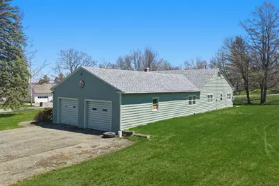 19 Macarthur Avenue, Caribou, ME 04736 - Photo 2