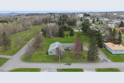 19 Macarthur Avenue, Caribou, ME 04736 - Photo 8