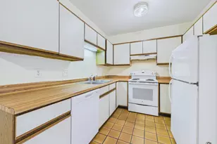 85 Middle St, Hallowell, ME 04347 - Photo 26