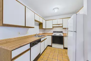 85 Middle St, Hallowell, ME 04347 - Photo 22