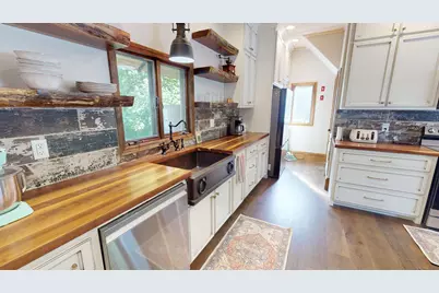 84 Cedar Street, Bangor, ME 04401 - Photo 4