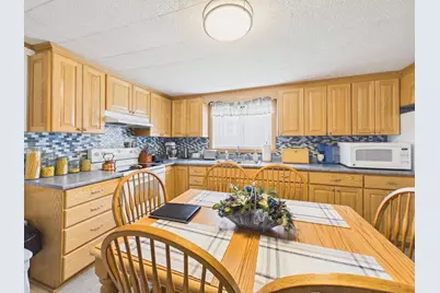186 Champlain Street, Van Buren, ME 04785 - Photo 12