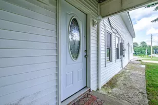 178 Main St, Lisbon, ME 04252 - Photo 10